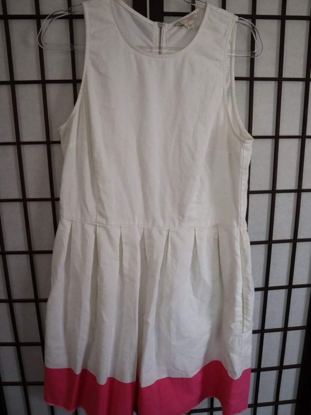 White and pink Gap Colorblock dress size 14